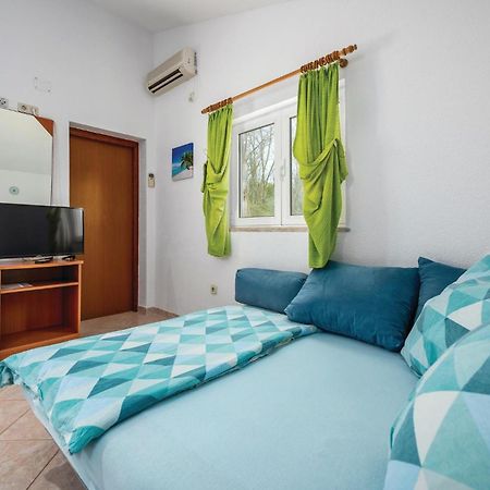 Cozy Apartment In Sv,Lovrec With Kitchen Jakici Exterior photo
